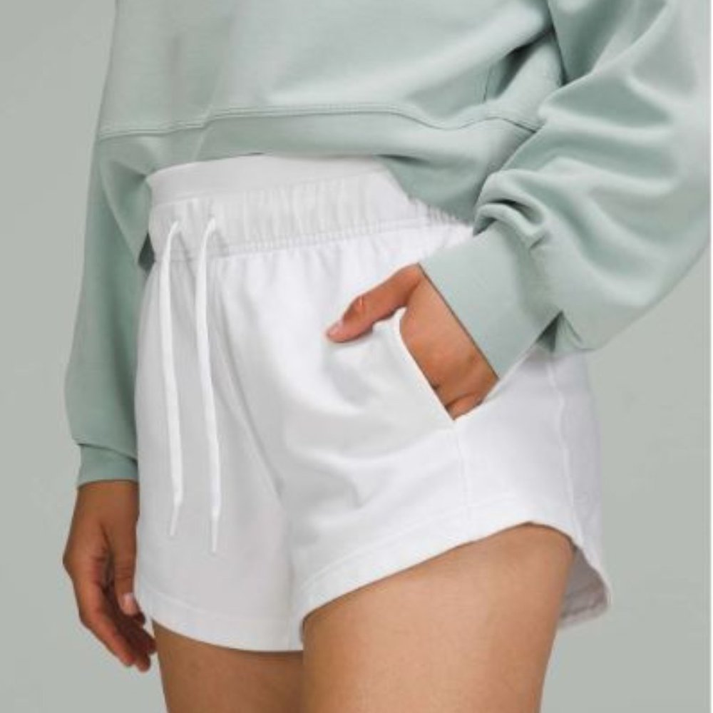 LULULEMON| Inner Glow High-Rise Short 3" SZ 6 NWOT White - Size sold out online
